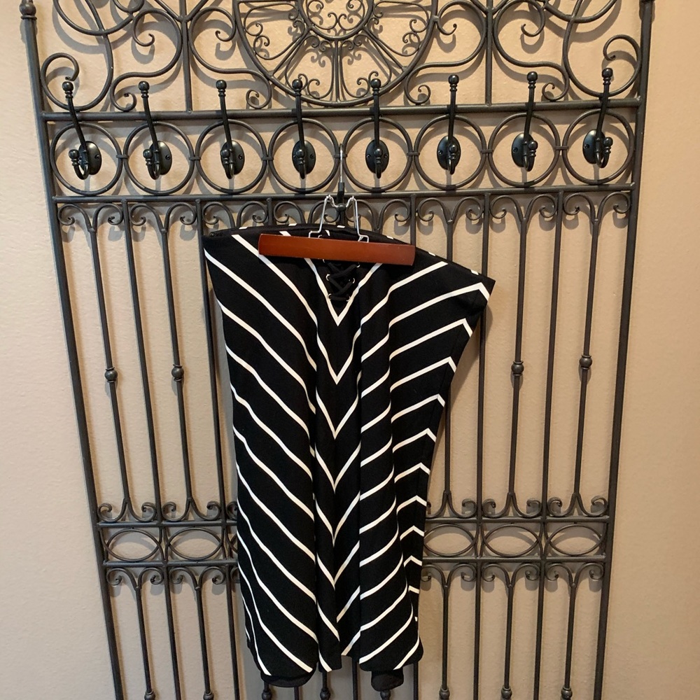 WHBM A LINE SKIRT